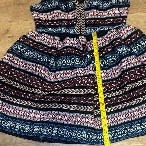 Bebe Fable Stripe Fit and Flare Mini Dress size 8 - Picture 5 of 12